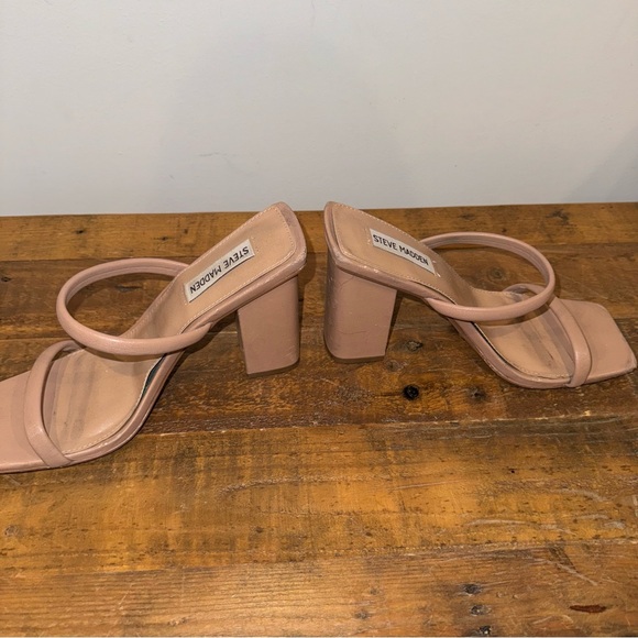 Steve Madden Nude Block Heel Sandals - Picture 4 of 6